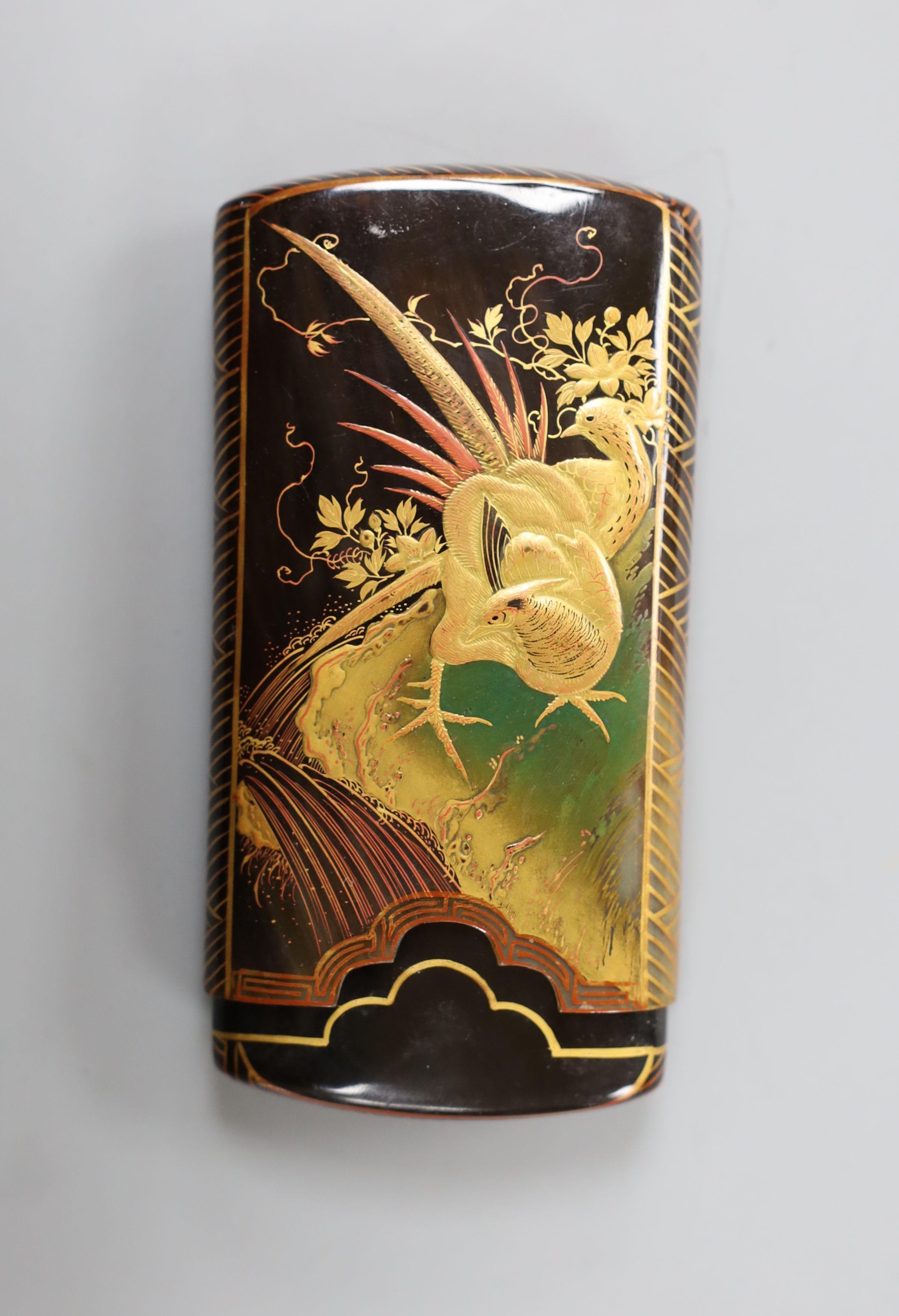 A Japanese gilt lacquered tortoiseshell and horn cigar case, Meiji period, 13cm